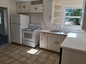 1764 6th Ave NW in Hickory, NC - Foto de edificio - Building Photo