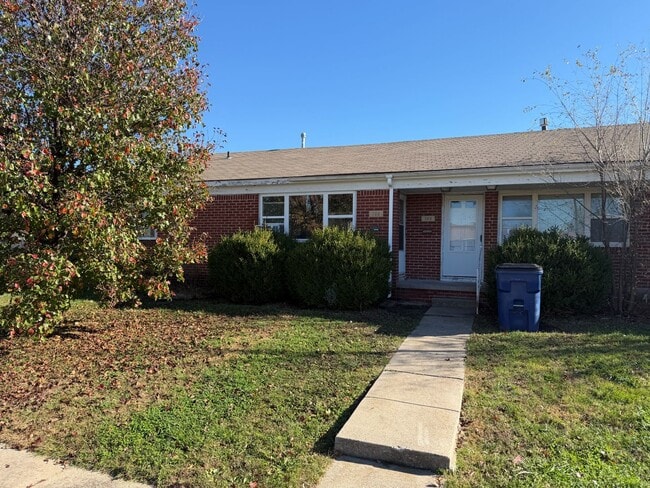 property at 706 S Hunter