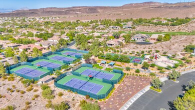 37 Stonemark Dr in Henderson, NV - Building Photo - Building Photo
