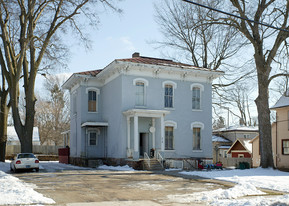 216 Jackson St Apartments