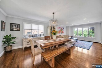 296C Undercliff Ave in Edgewater, NJ - Building Photo - Building Photo