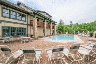 1011 Harts Cove Way, Unit 1011 in Seneca, SC - Building Photo