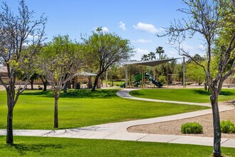 2771 E Wisteria Dr in Chandler, AZ - Building Photo - Building Photo