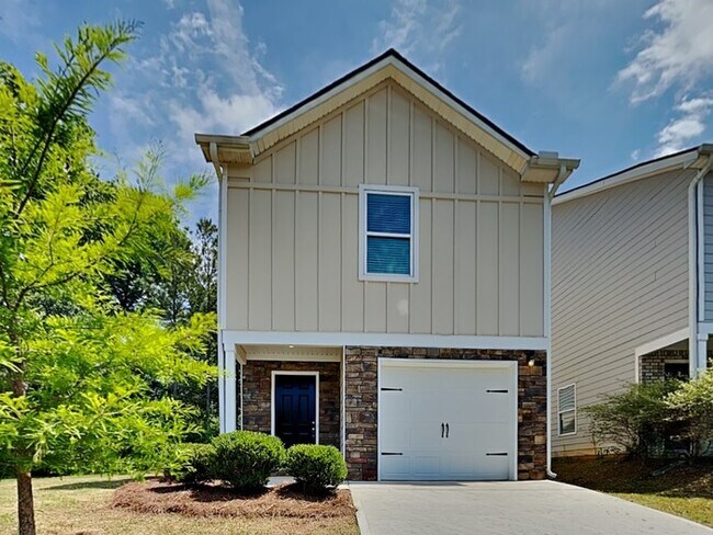 property at 1054 Wedgewood Ct NE