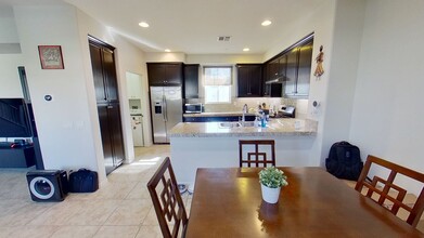 430 Silk Tree in Irvine, CA - Building Photo - Building Photo