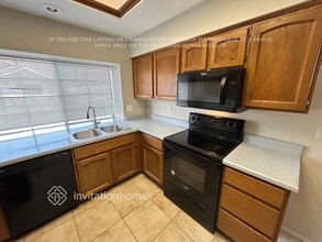 7037 N 28th Dr in Phoenix, AZ - Building Photo - Building Photo