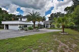 18610 Wayne Rd in Odessa, FL - Building Photo