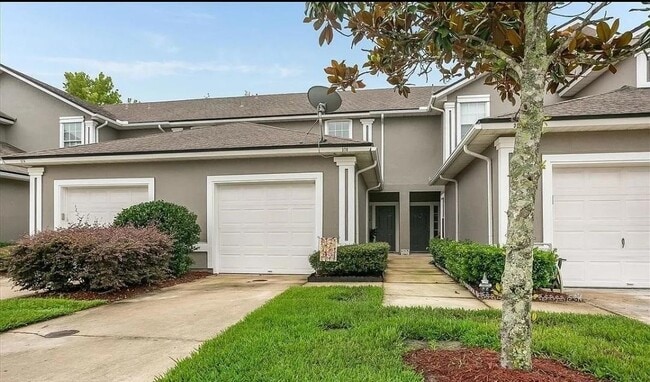 property at 370 Scrub Jay Dr