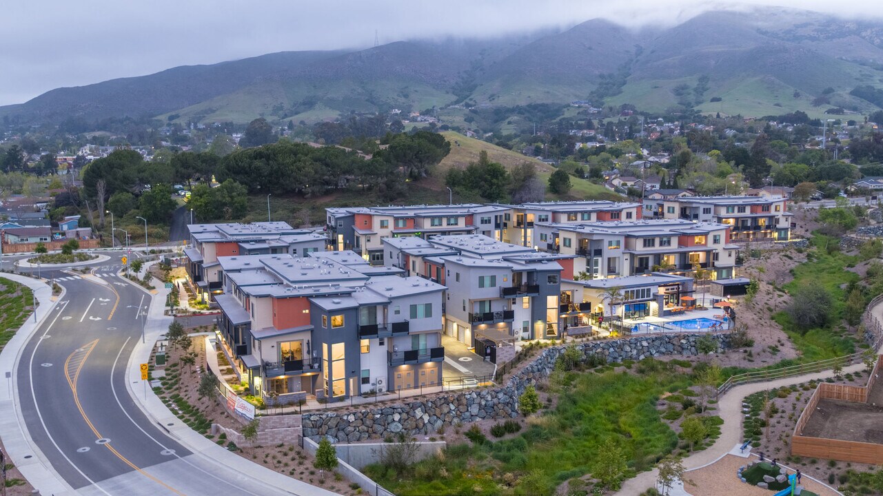 Vintage at SLO in San Luis Obispo, CA - Building Photo