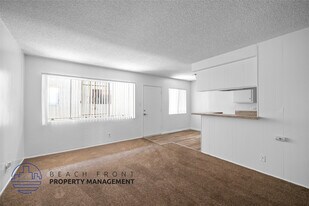 768 Gaviota Ave. in Long Beach, CA - Building Photo