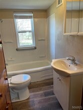1804 W Hwy 50 in O'Fallon, IL - Building Photo - Building Photo