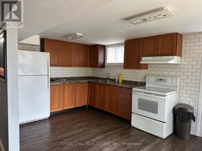 354 Britannia Ave in Bradford West Gwillimbury, ON - Building Photo - Building Photo