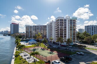 Towers Of Oceanview in Hallandale, FL - Building Photo - Building Photo