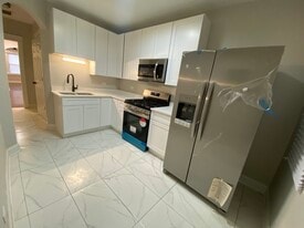 7022 S Carpenter St, Unit 1 in Chicago, IL - Building Photo
