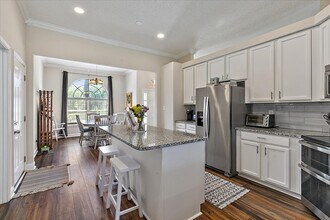 165 N Lake Cunningham Ave in Saint Johns, FL - Foto de edificio - Building Photo