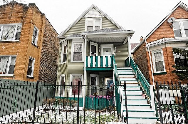 4140 N Bernard St, Unit 2nd Floor in Chicago, IL - Building Photo