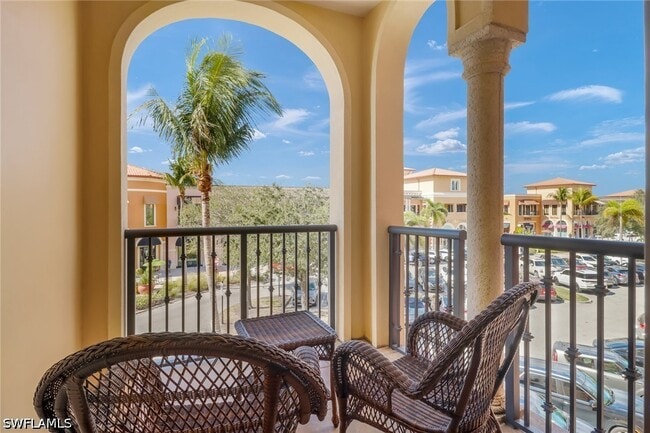 property at 23161 Fashion Dr