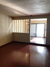 17440 Vanowen St in Los Angeles, CA - Building Photo - Building Photo