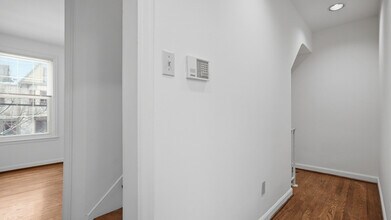 6415 Howe St in Pittsburgh, PA - Building Photo - Building Photo