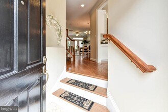 33 Alexander St in Alexandria, VA - Building Photo - Building Photo