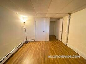 1144 Commonwealth Ave in Boston, MA - Building Photo - Building Photo