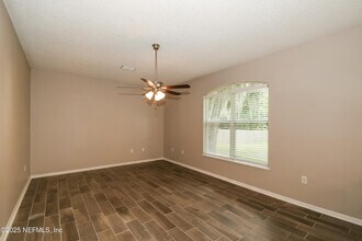 12284 Hickory Forest Rd in Jacksonville, FL - Building Photo - Building Photo