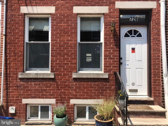 property at 726 S Smedley St
