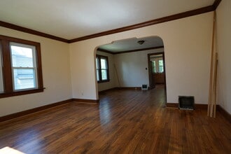 1652 Ethel Ave in Rockford, IL - Foto de edificio - Building Photo