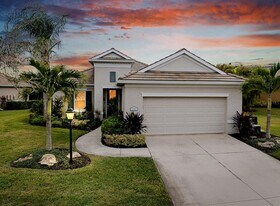 12177 Stuart Dr in Venice, FL - Building Photo