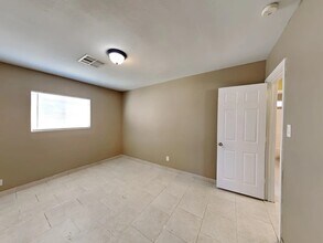 5046 W Tuckey Ln in Glendale, AZ - Building Photo - Building Photo