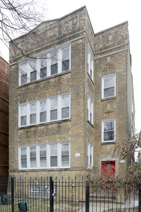 6247 N Washtenaw Ave in Chicago, IL - Building Photo