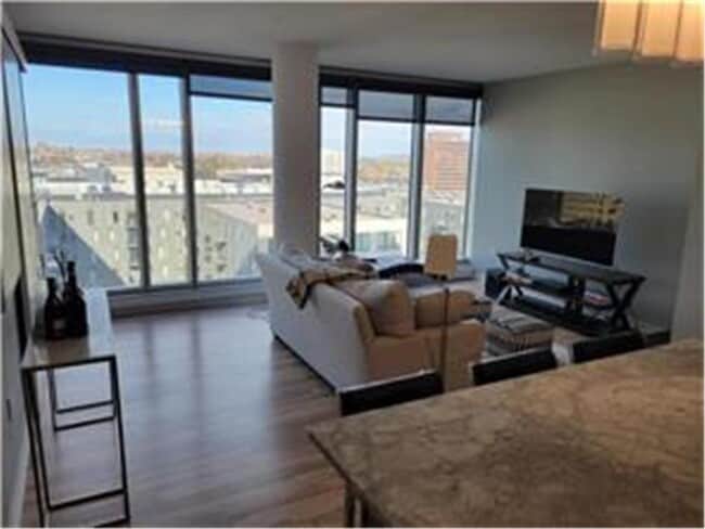 8161 33rd Ave S in Bloomington, MN - Building Photo - Building Photo