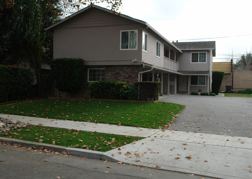 619 Fairmont Ave in Mountain View, CA - Building Photo