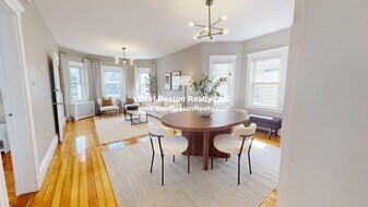 3943 Washington St in Boston, MA - Building Photo