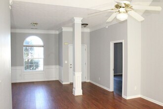 235 Charleston Pl in Covington, GA - Foto de edificio - Building Photo