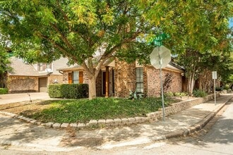 1502 Villars St in Dallas, TX - Building Photo - Building Photo