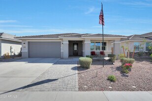 5121 N 181st Dr in Litchfield Park, AZ - Building Photo