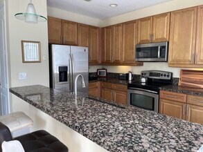 552 NW 39th Cir in Boca Raton, FL - Building Photo - Building Photo