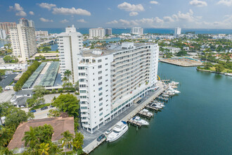 Four Seasons Condominium in Fort Lauderdale, FL - Building Photo - Building Photo