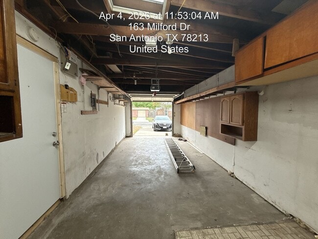 159 Milford Dr in San Antonio, TX - Foto de edificio - Building Photo