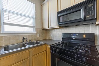 8031 Fisher Glen Ln in Houston, TX - Building Photo - Building Photo