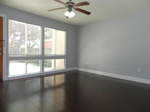 6602 Bellaire Dr in New Orleans, LA - Building Photo - Building Photo