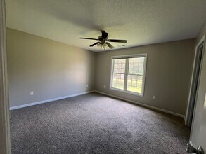 114 Gregory Dr in Jacksonville, NC - Building Photo - Building Photo