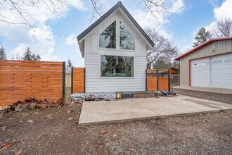 1046 N 15th St in Coeur d'Alene, ID - Building Photo - Building Photo