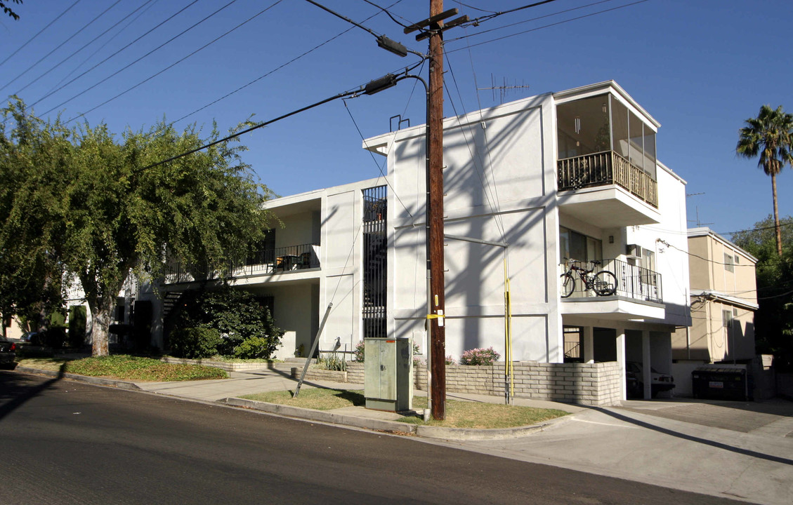 4202 Vantage Ave in Studio City, CA - Building Photo