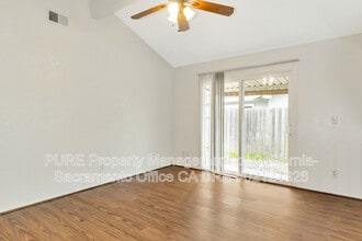 4706 Hayford Way in Sacramento, CA - Building Photo - Building Photo