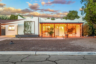 3261 N Anderson Dr in Tucson, AZ - Foto de edificio - Building Photo