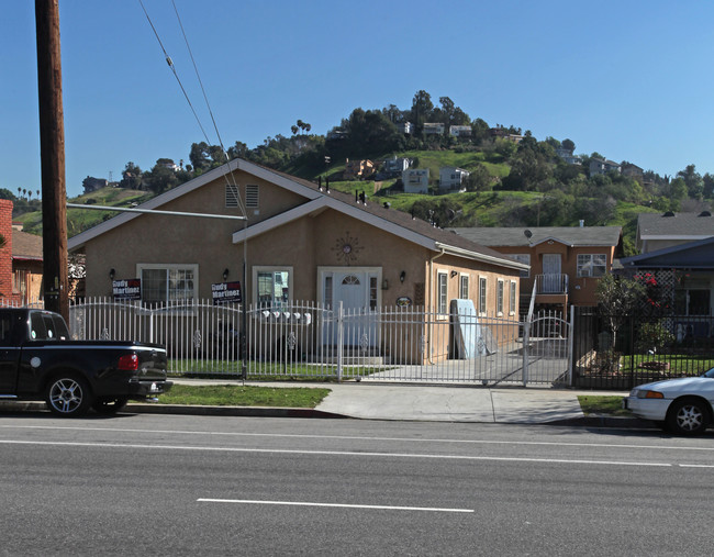 3618-3624 Eagle Rock Blvd in Los Angeles, CA - Building Photo - Building Photo