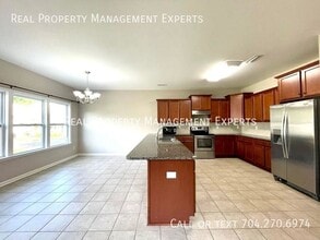 2309 Marthas Ridge Dr in Statesville, NC - Building Photo - Building Photo