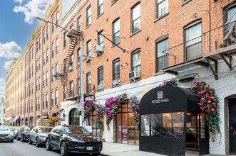 190 Berry St in Brooklyn, NY - Building Photo - Building Photo